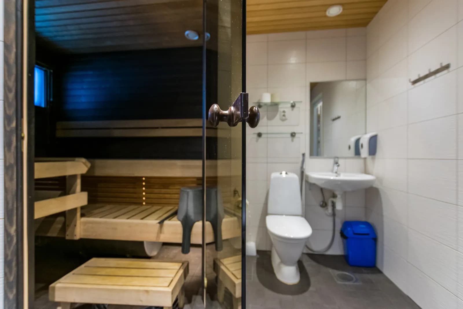 Shower room beside the sauna at Golfarinkunnas 6A