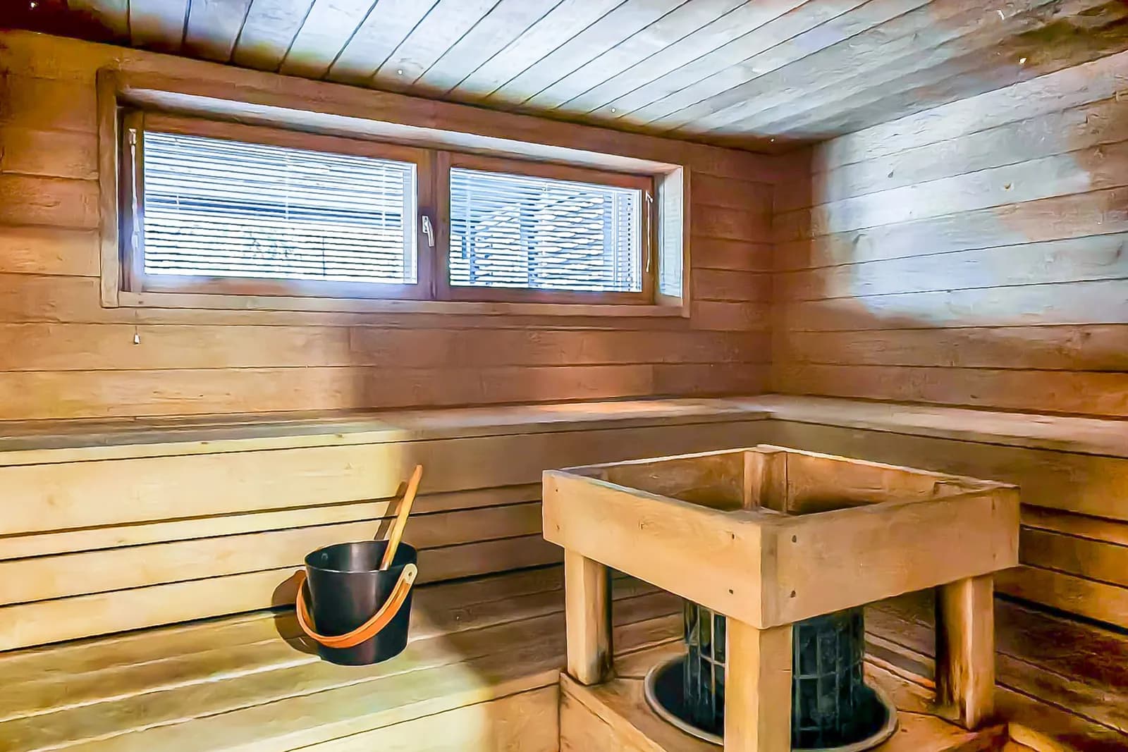 Private sauna at Salavan Tsaari